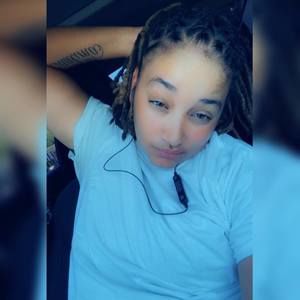 Meet your Posher, Shaneetra